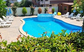 Mirana Family Hotel